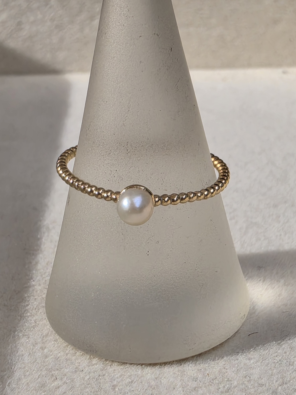 14K Solid Gold Pearl Ring • Size 8.75 • 1.22g • Acid Tested